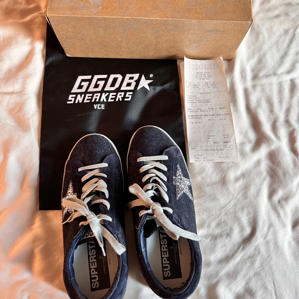 Golden Goose 🌟Authentic 🌟super-star Navy Wool w/Navy Suede glitter Silver Star
